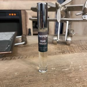 Tom Ford Oud Wood 10ml travel spray